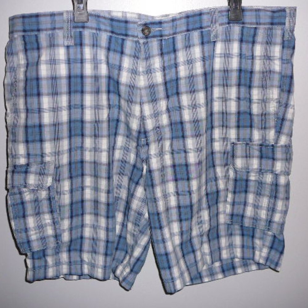 Docker's Men's Blue White Gray Plaid Flat Front Cargo Shorts-Size 42
